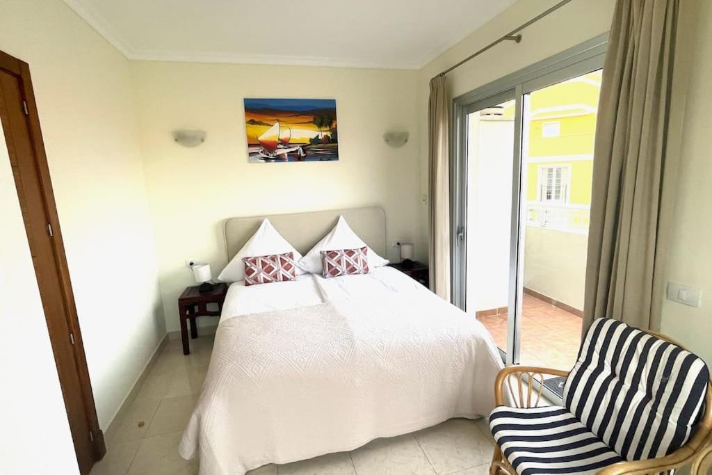 Luxurioese Duplex Ferienwohnung In Sehr Ruhiger Wohnanlage Mit Meerblick Palm-mar Exteriör bild