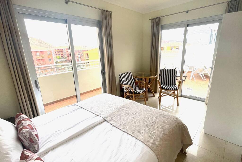 Luxurioese Duplex Ferienwohnung In Sehr Ruhiger Wohnanlage Mit Meerblick Palm-mar Exteriör bild