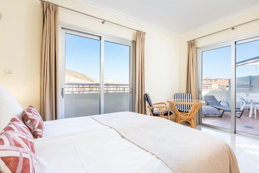 Luxurioese Duplex Ferienwohnung In Sehr Ruhiger Wohnanlage Mit Meerblick Palm-mar Exteriör bild