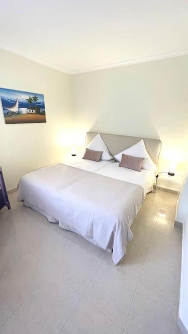 Luxurioese Duplex Ferienwohnung In Sehr Ruhiger Wohnanlage Mit Meerblick Palm-mar Exteriör bild