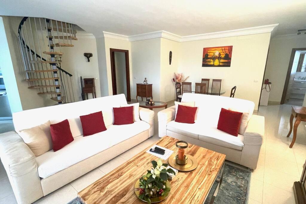 Luxurioese Duplex Ferienwohnung In Sehr Ruhiger Wohnanlage Mit Meerblick Palm-mar Exteriör bild