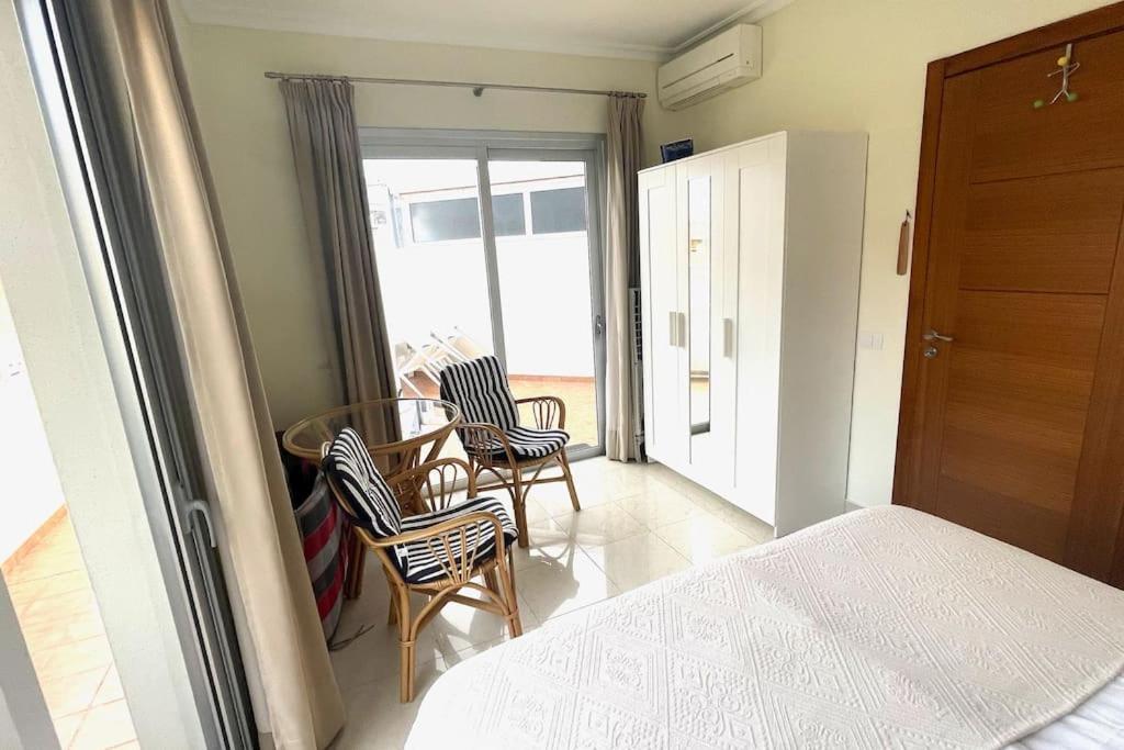 Luxurioese Duplex Ferienwohnung In Sehr Ruhiger Wohnanlage Mit Meerblick Palm-mar Exteriör bild