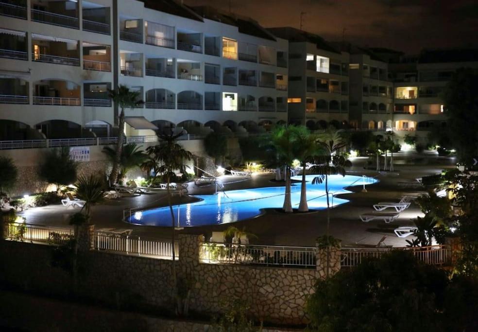 Luxurioese Duplex Ferienwohnung In Sehr Ruhiger Wohnanlage Mit Meerblick Palm-mar Exteriör bild