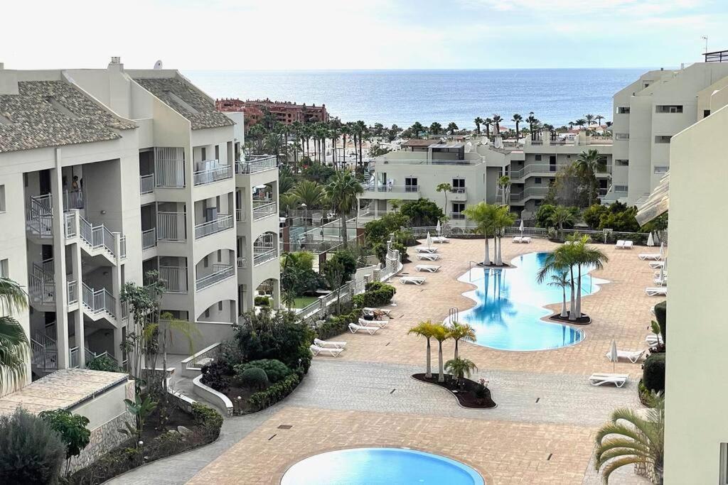 Luxurioese Duplex Ferienwohnung In Sehr Ruhiger Wohnanlage Mit Meerblick Palm-mar Exteriör bild