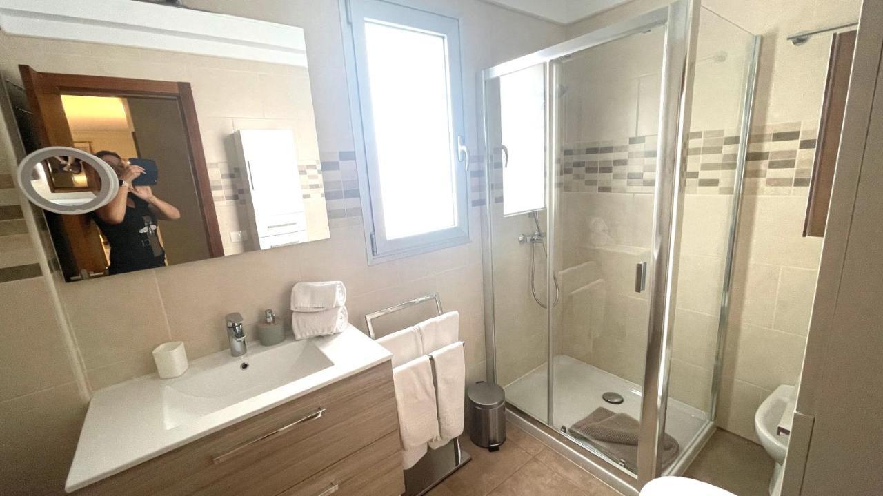 Luxurioese Duplex Ferienwohnung In Sehr Ruhiger Wohnanlage Mit Meerblick Palm-mar Exteriör bild